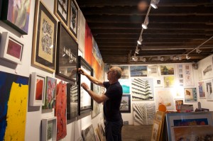 Naked Show David hangs