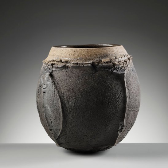 Patricia Shone : Erosion Bowl   [Photo - Shannon Tofts]